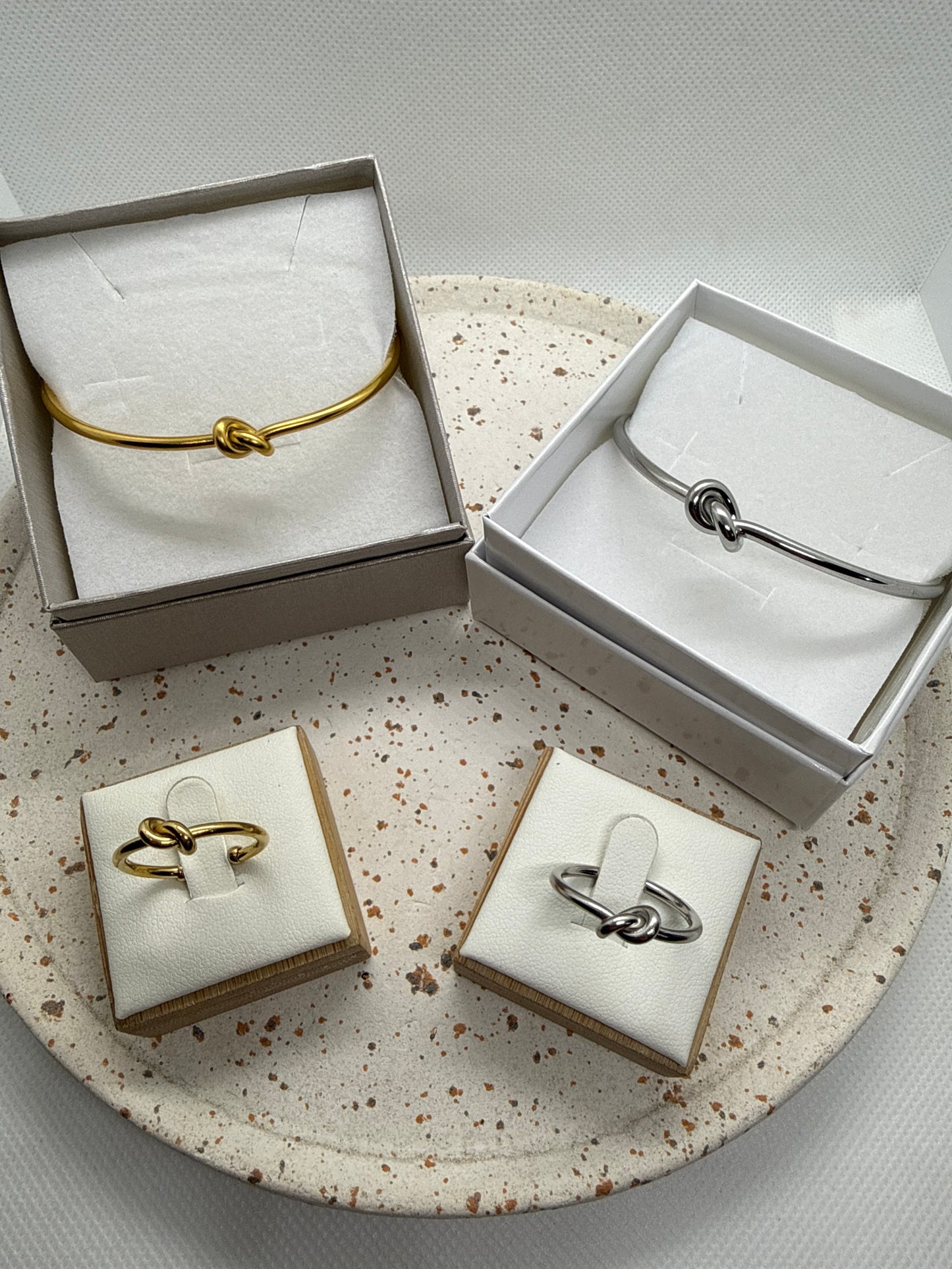 Bracciale rigido Nodo