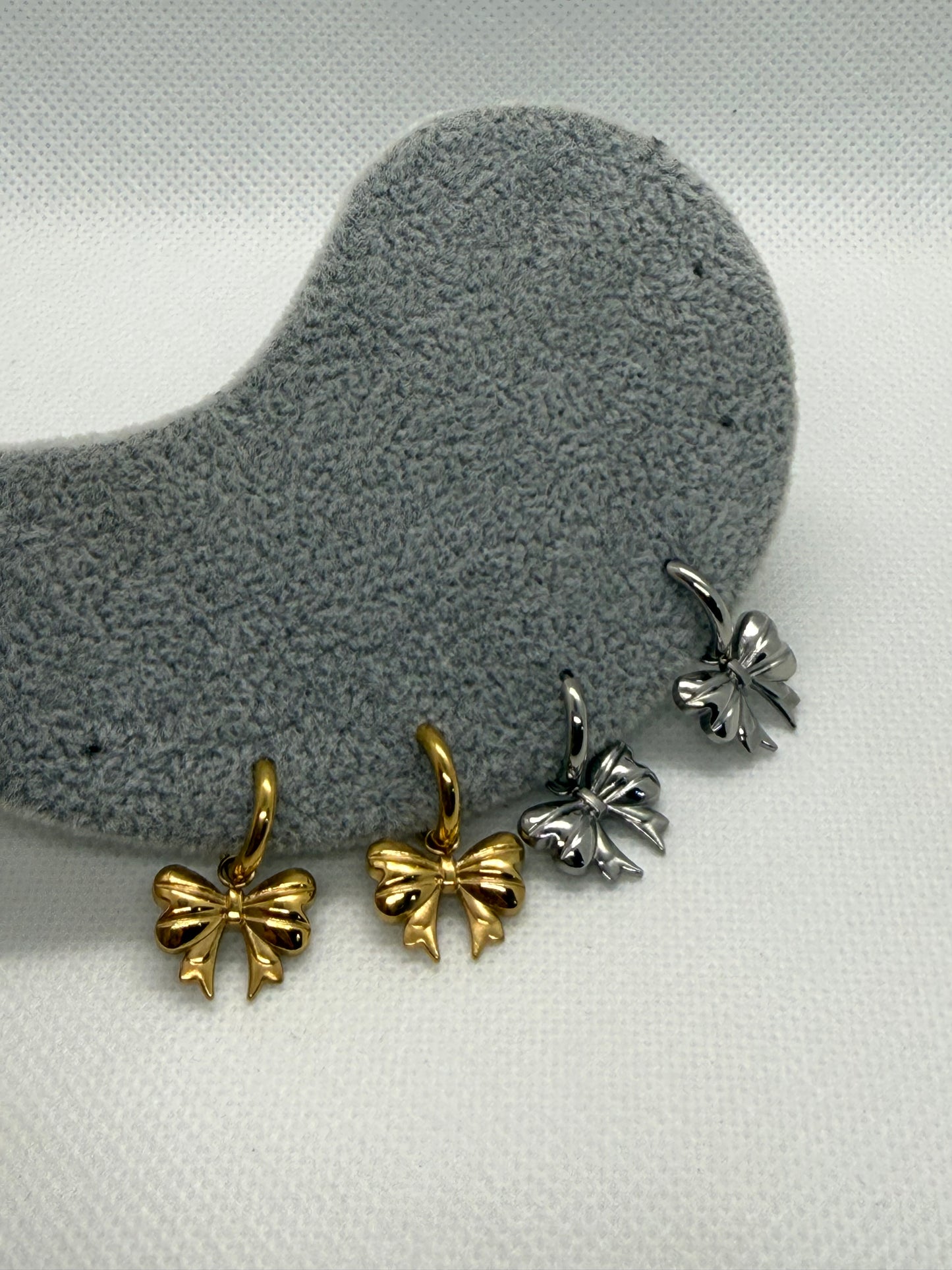 Orecchini Cerchietto Fiocco