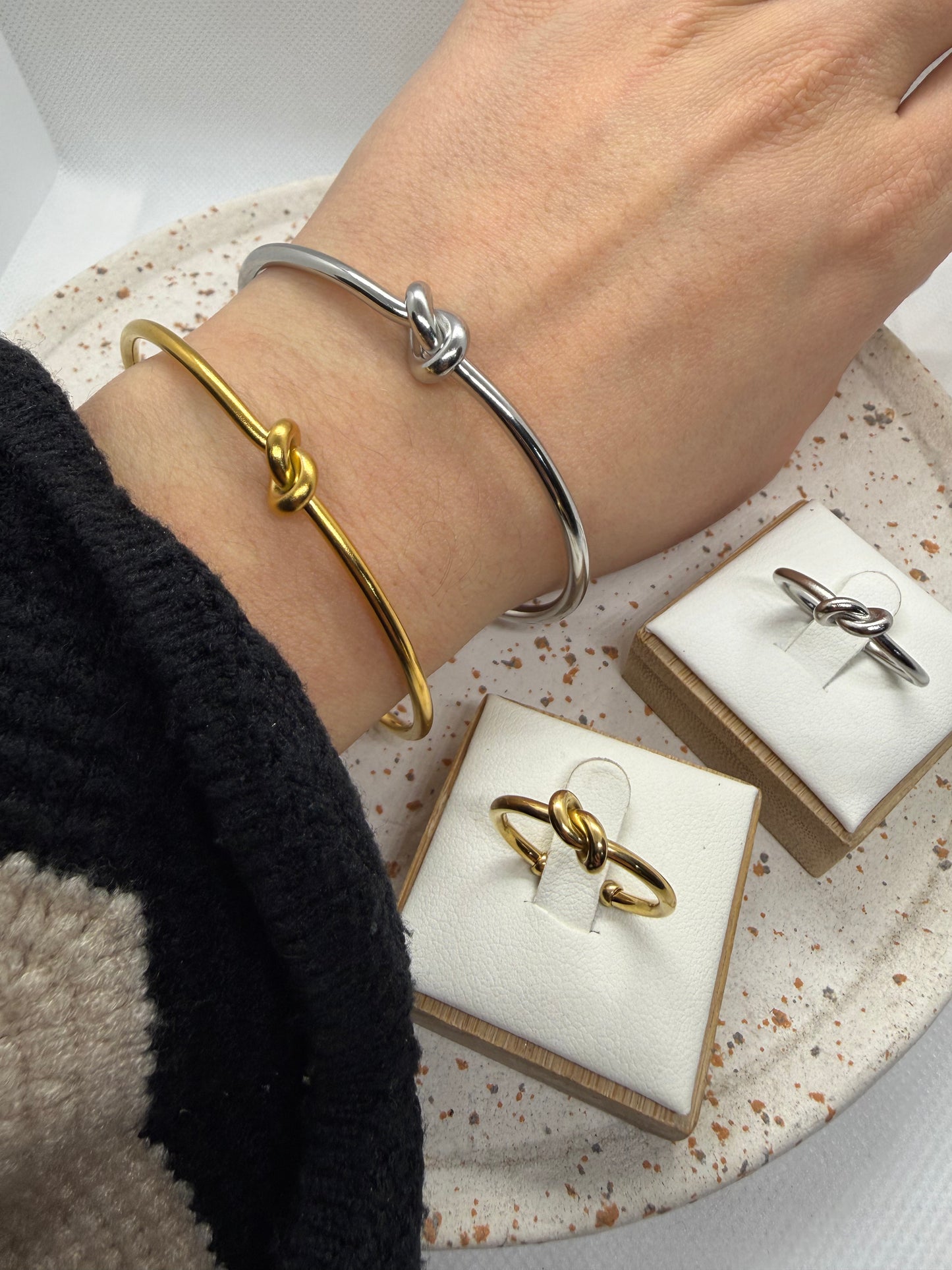 Bracciale rigido Nodo